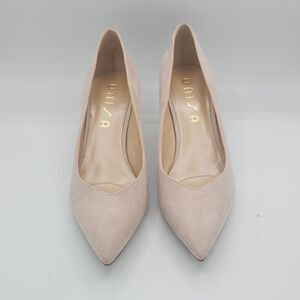 Unisa Women's Cream Heels